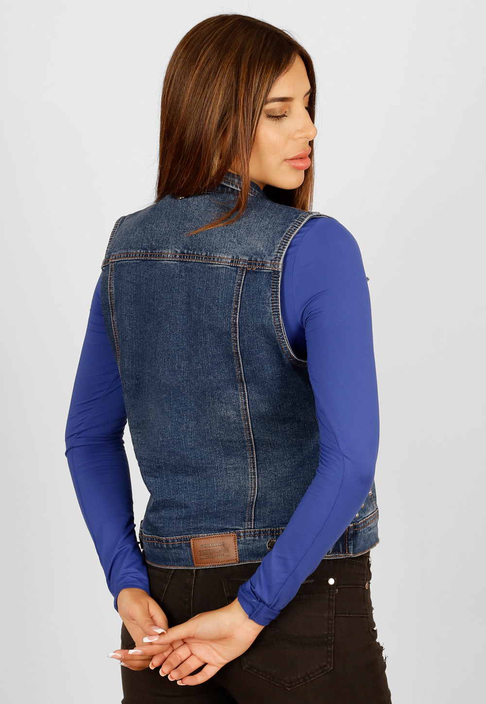 Chaqueta Mezclilla con tachas sin mangas