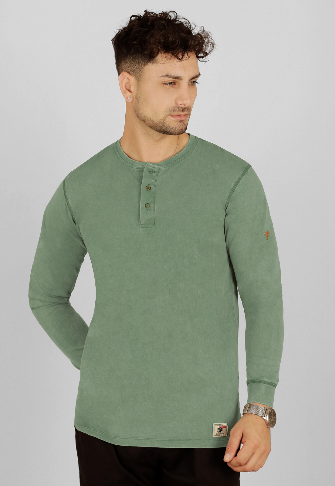 Polera Henley, manga larga, algodón
